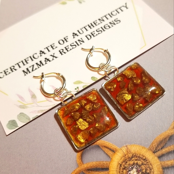 GOLD ROCKS MzMax Resin Designs Dangle Earrings - Picture 2 of 7